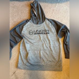 Under Armour Sweatshirt